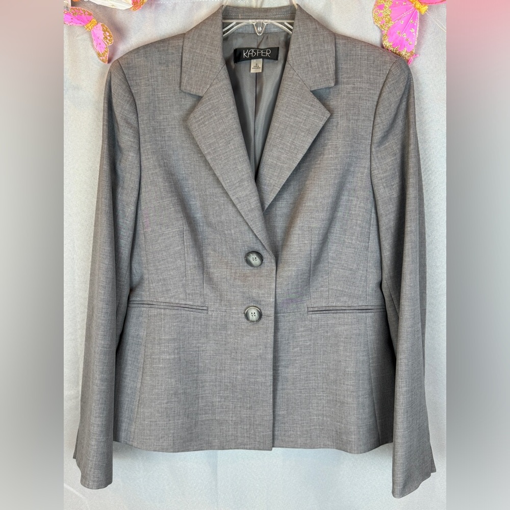 ✨Host Pick✨Kasper Gray Two Button Blazer- Sz 8